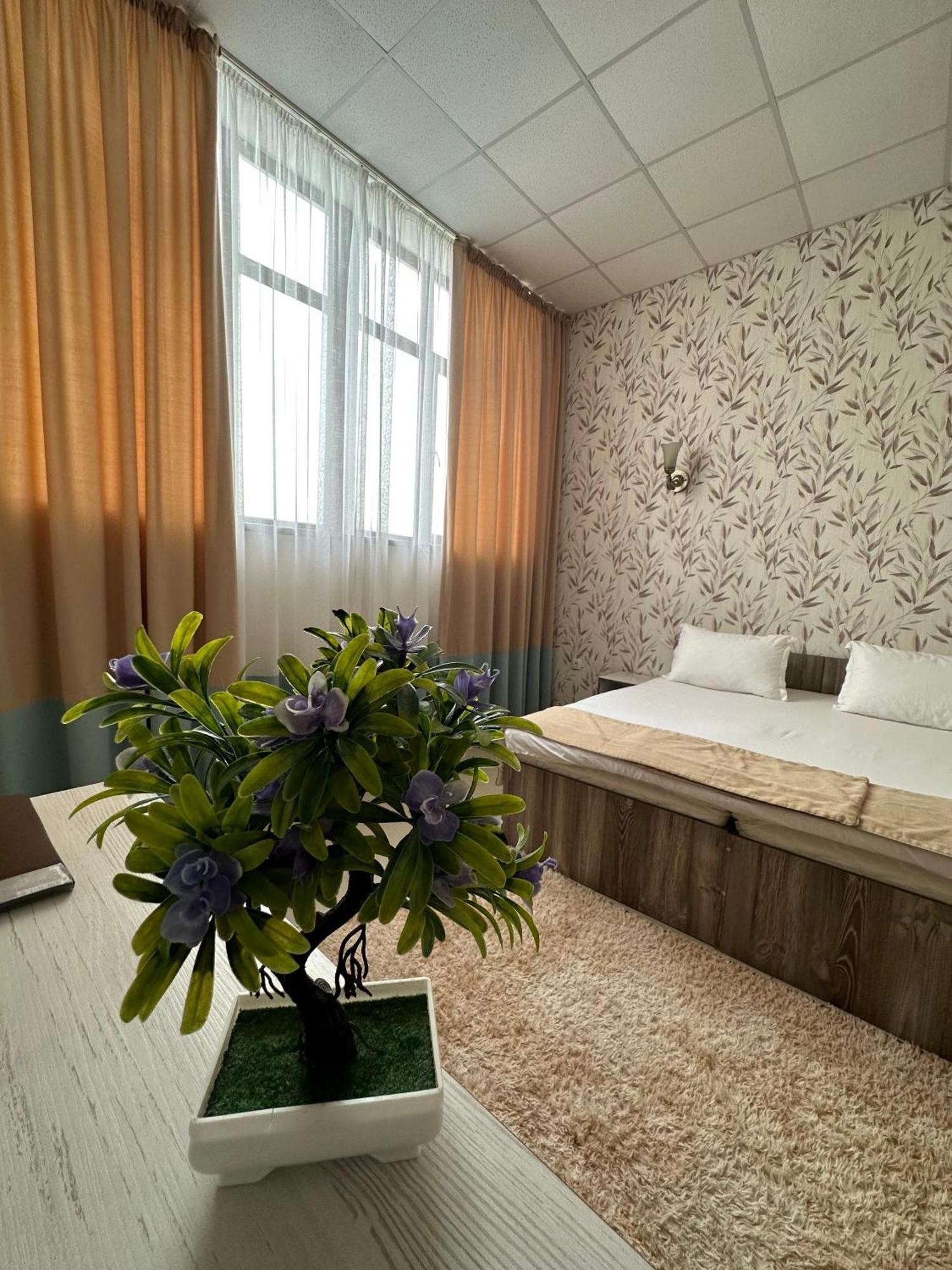 Tarlan Hotel Aktau  Eksteriør billede
