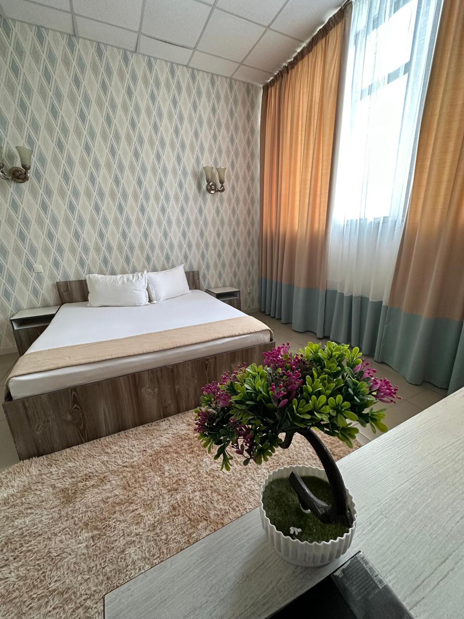 Tarlan Hotel Aktau  Eksteriør billede