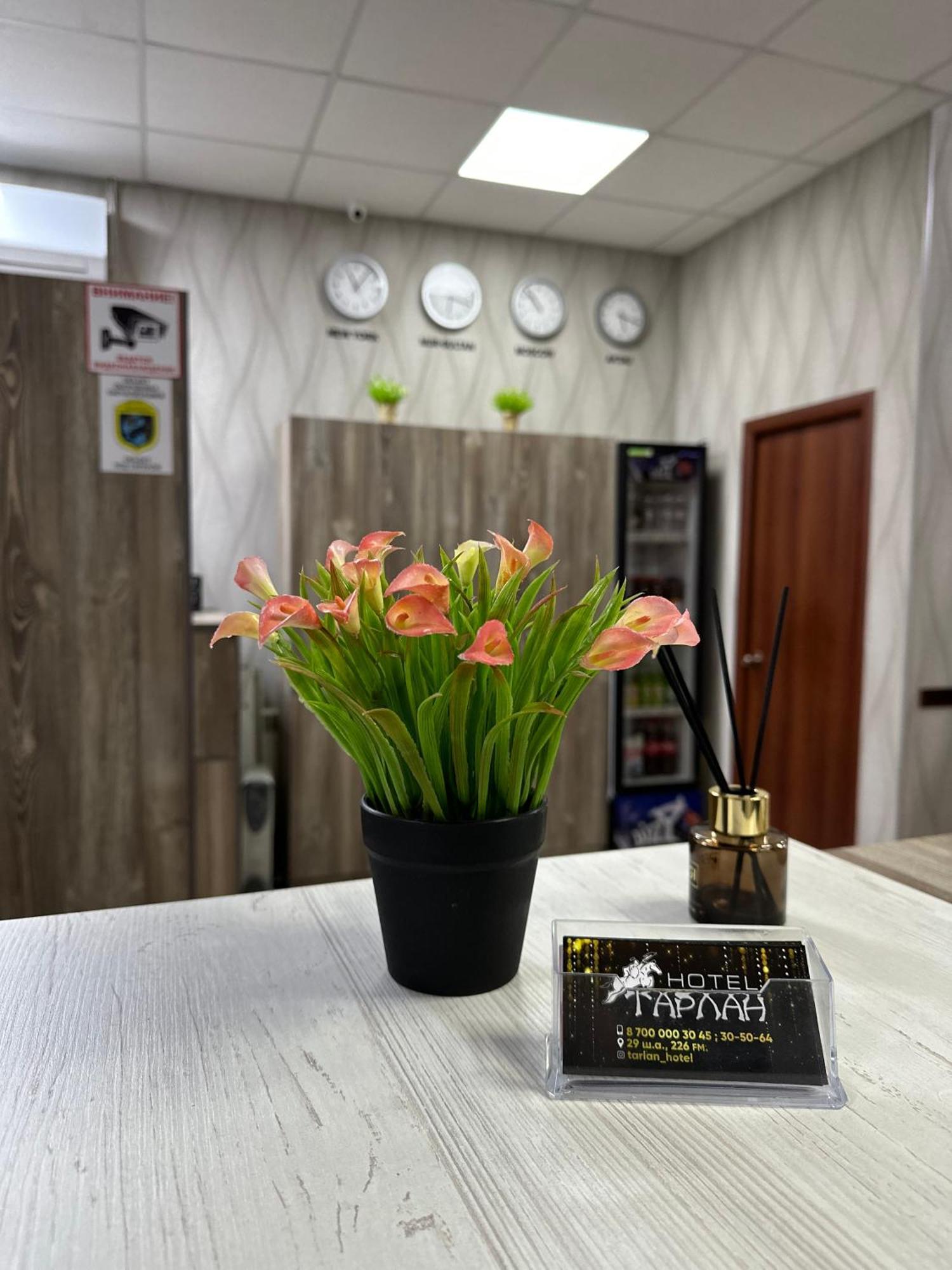 Tarlan Hotel Aktau  Eksteriør billede